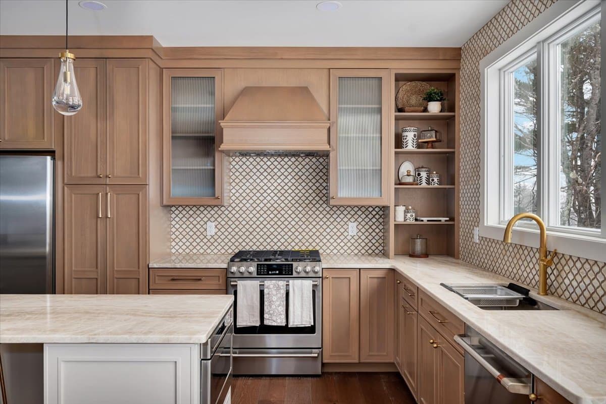 Woodland Hills I interior in Troy, New York (view 7)